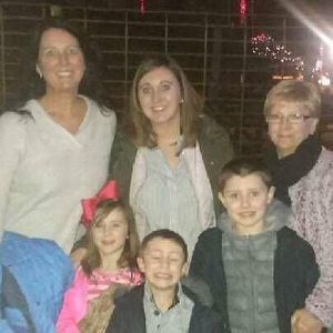 Meet your Posher, Deloris